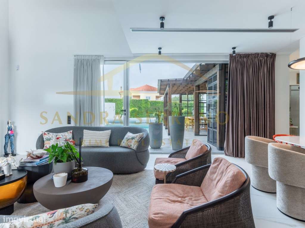 Moradia de arquitetura contemporânea com 5 Suítes-32