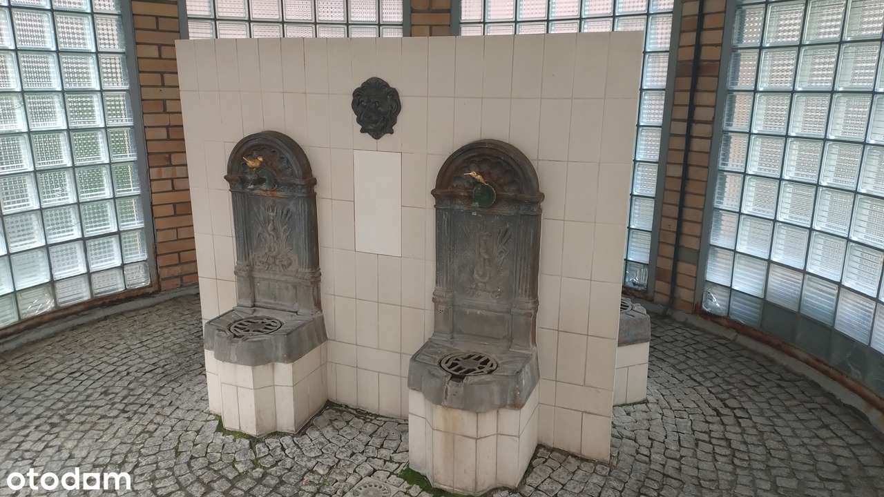 Taras ,widna kuchnia,  2 łazienki, piwnica, miejsce w garażu-8