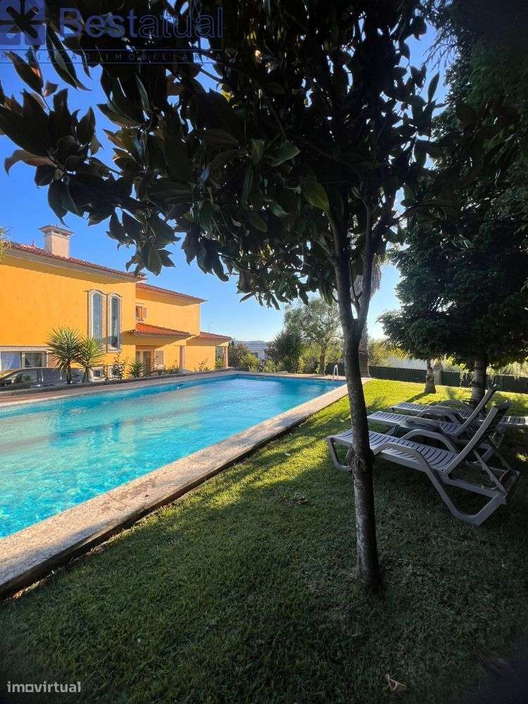 Moradia T4 - 4 Suites - Possib. Permuta - Ribeirão-55