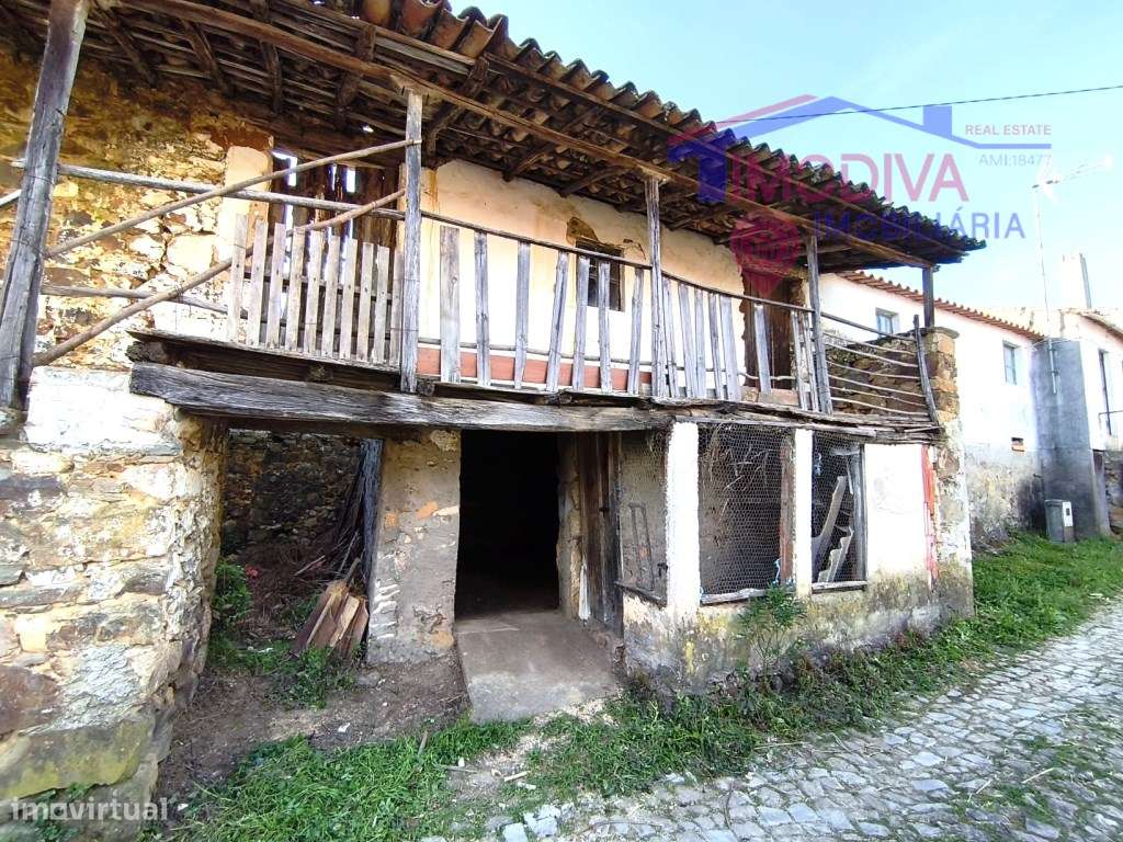 Casa de campo com terreno em Bairradas-8