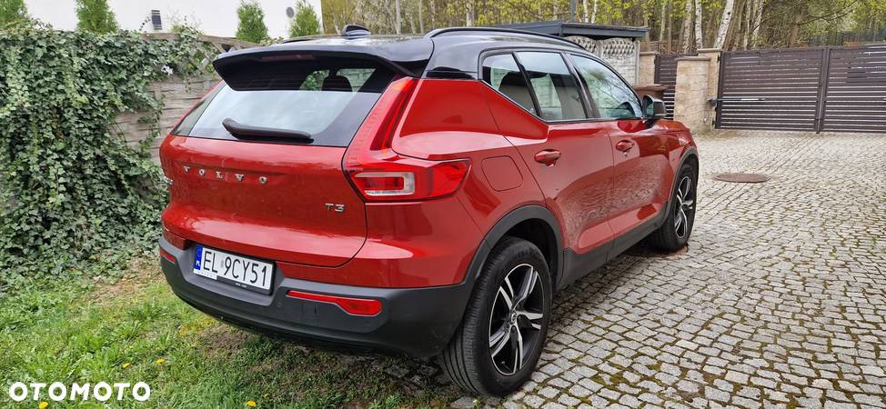 Volvo XC 40 T3 R-Design - 2