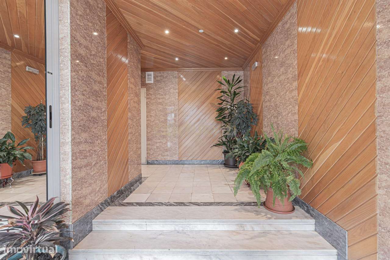 Apartamento T1 para arrendar - Porto Salvo - Grande imagem: 4/22