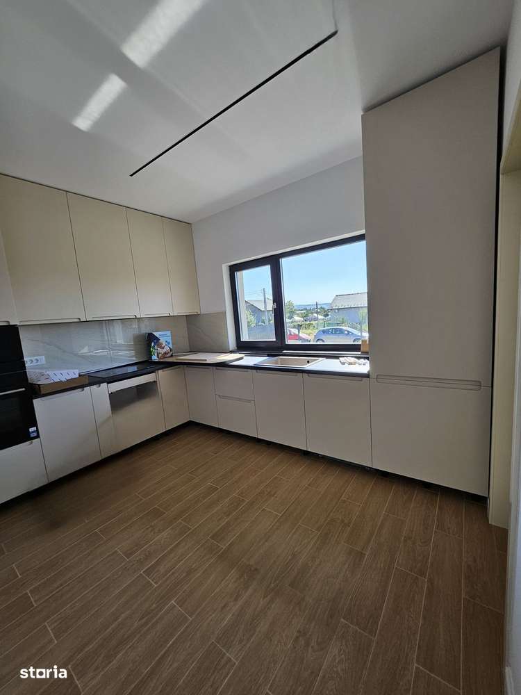 Casa 4 camere /CANALIZARE/ ASFALT/ Holboca Dancu - Imagine principală: 2/8