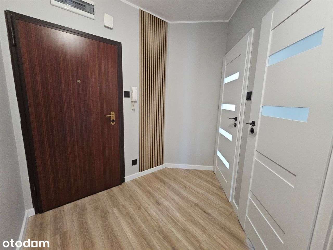 2 pokojowe dwustronne z balkonem, Piękne z 2009 r.-7