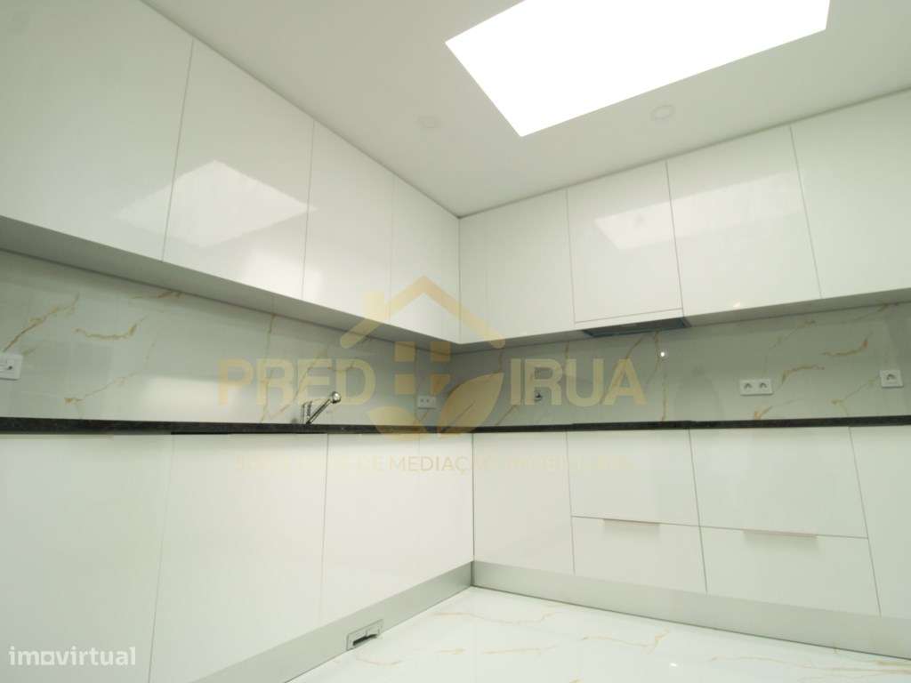 Moradia Nova S. Félix da Marinha em fase final de construção-15