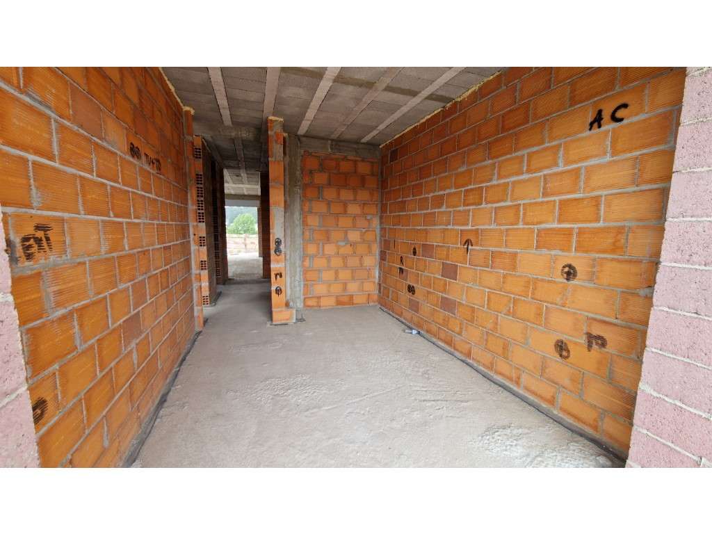 T2 recuado, Vistas desafogadas, 10 minutos de Gaia / Feira - Grande imagem: 4/4