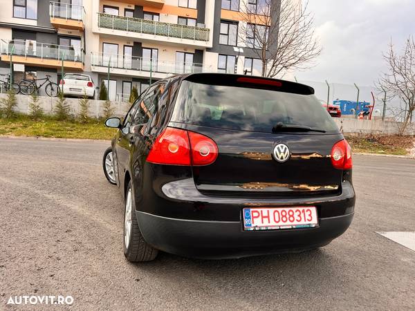 Volkswagen Golf - 3