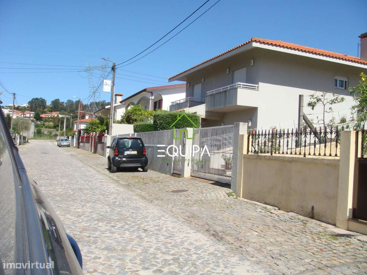 Prédio habitacional e restaurante em Lordelo, Guimarães-22