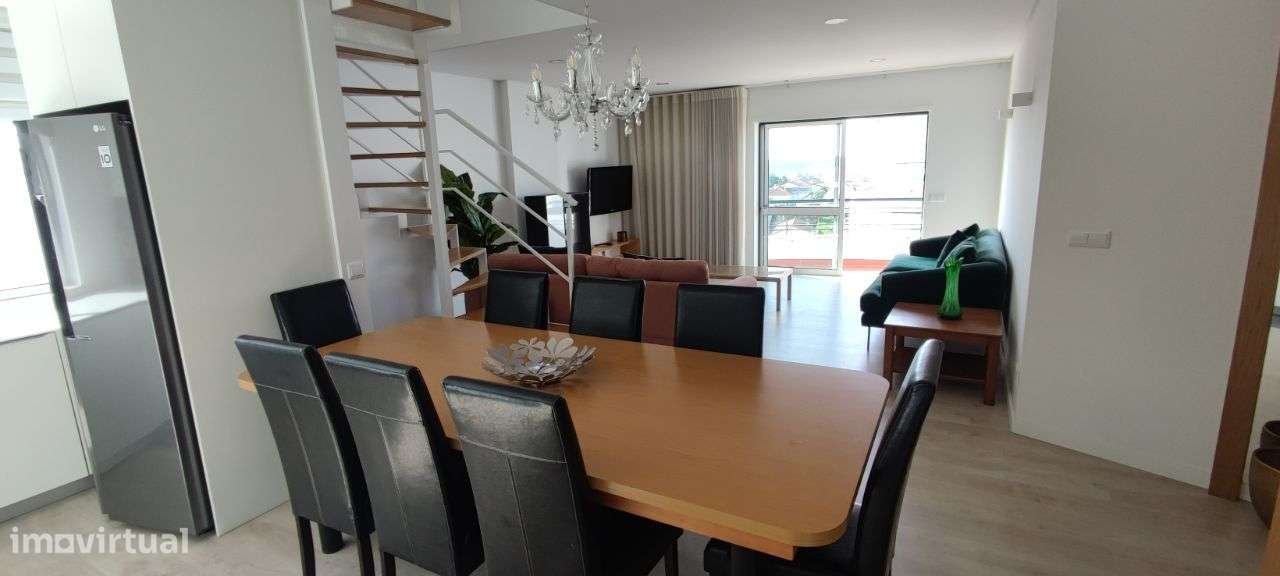 Apartamento T3 +2 sótão e garagem - Grande imagem: 3/48