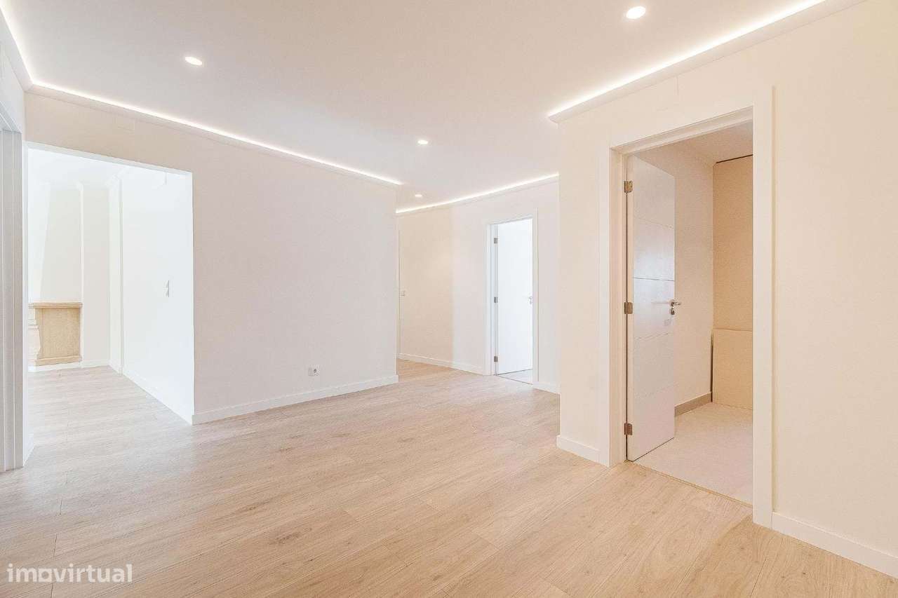 T4 Premium | 172 m² | Acabamentos de Luxo | 9.º Andar | Massamá – A Me-18