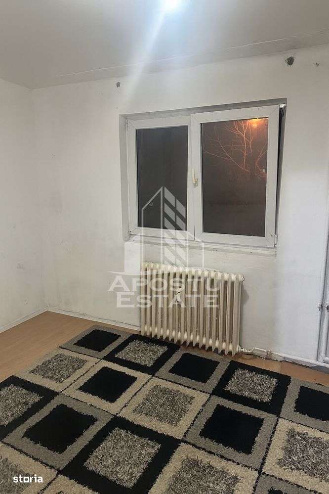 Apartamentul cu 2 camere, balcon, parter inalt, zona Sagului - Imagine principală: 2/6