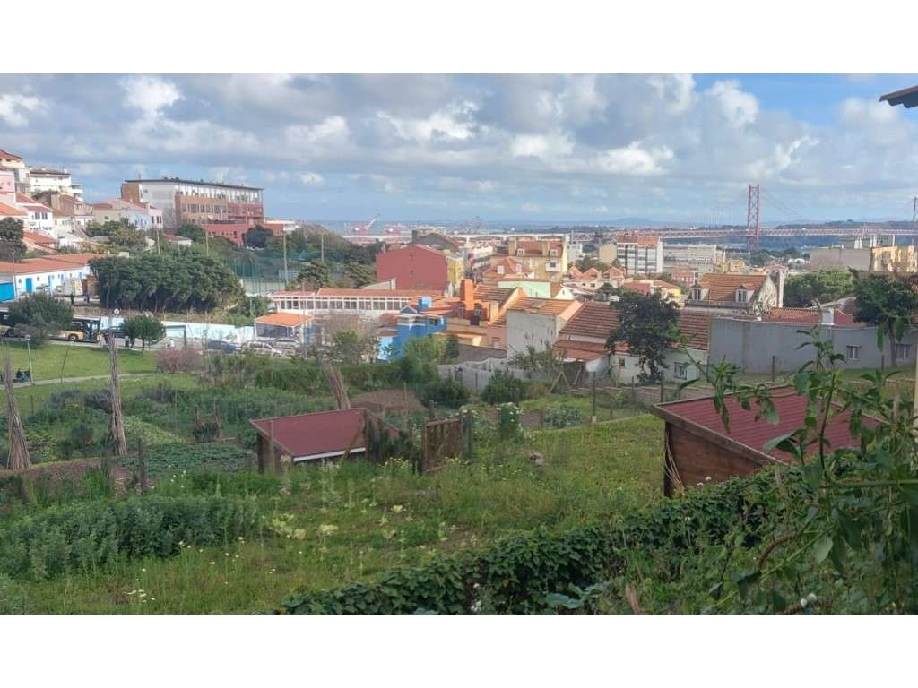 Terreno para construção de condomínio de moradias - Bairro da Ajuda...-4