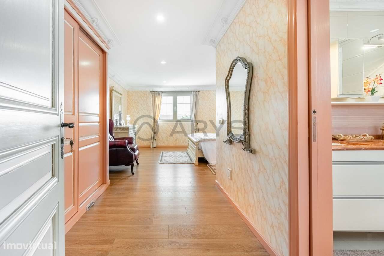 Moradia Isolada T5-27