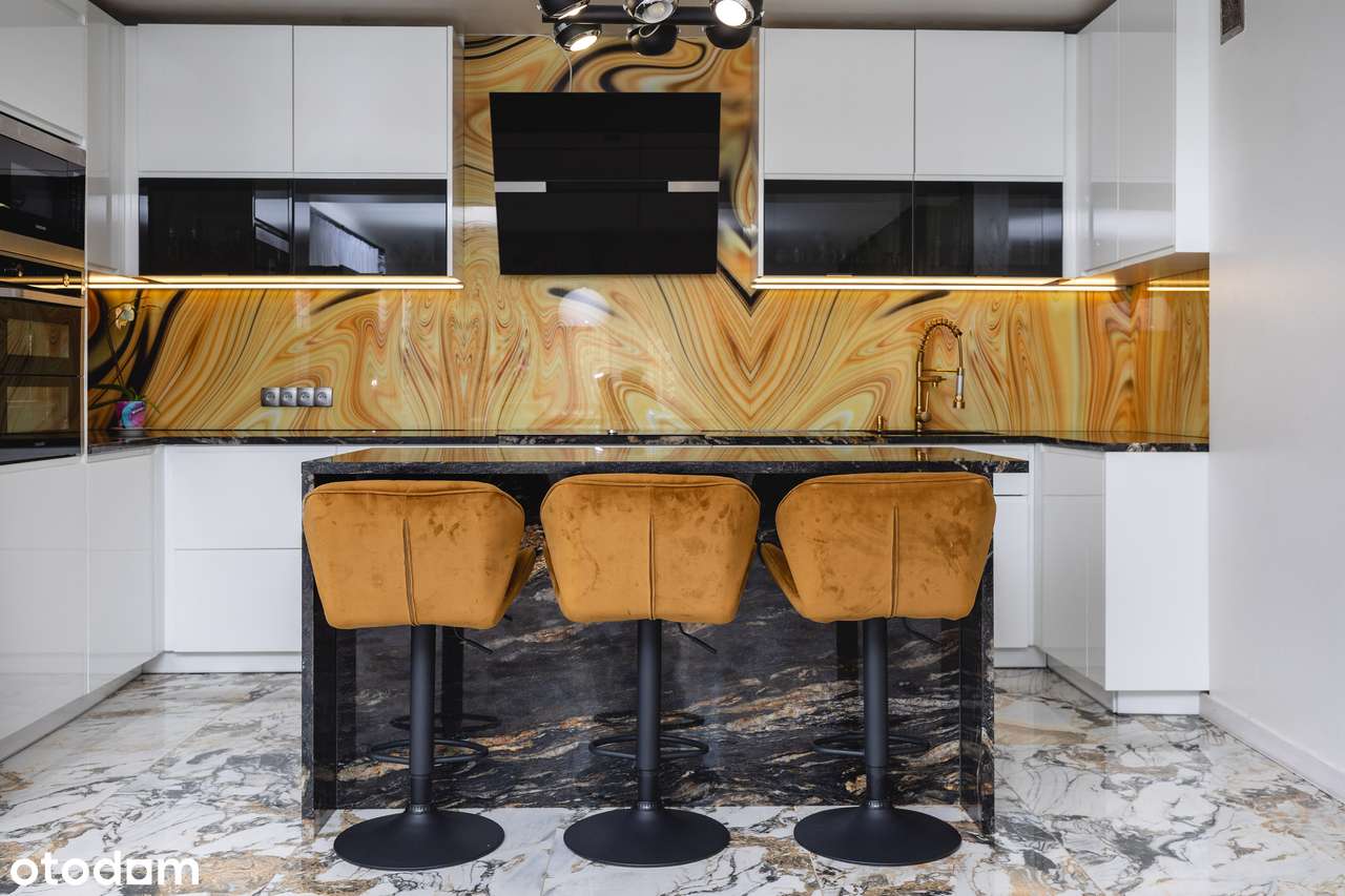 Przestronny dom z basenem i widokiem na góry - Pełny obrazek: 4/15