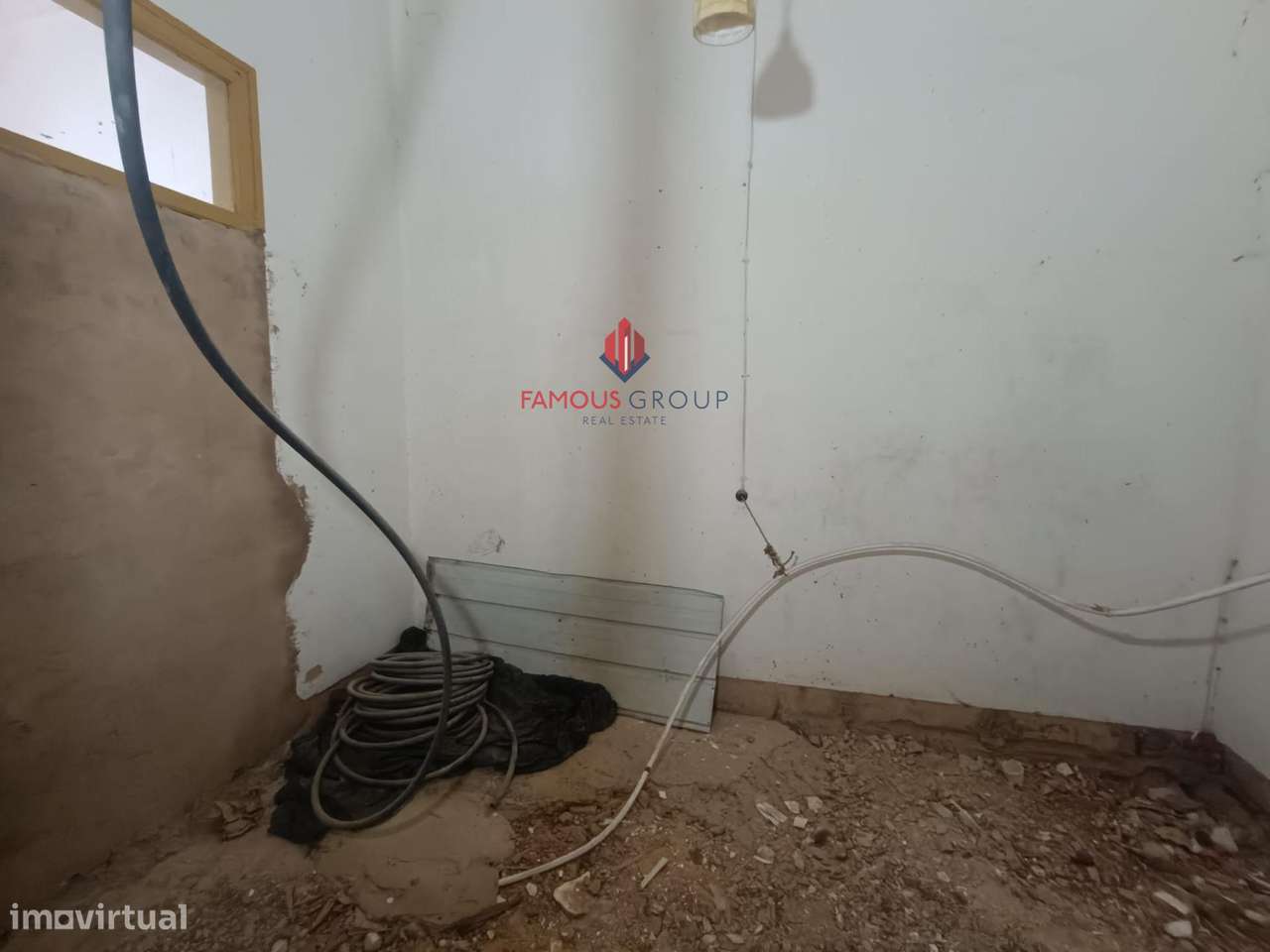 Portimão: Moradia T3 com potencial incrível, Terreno Amplo e...-20