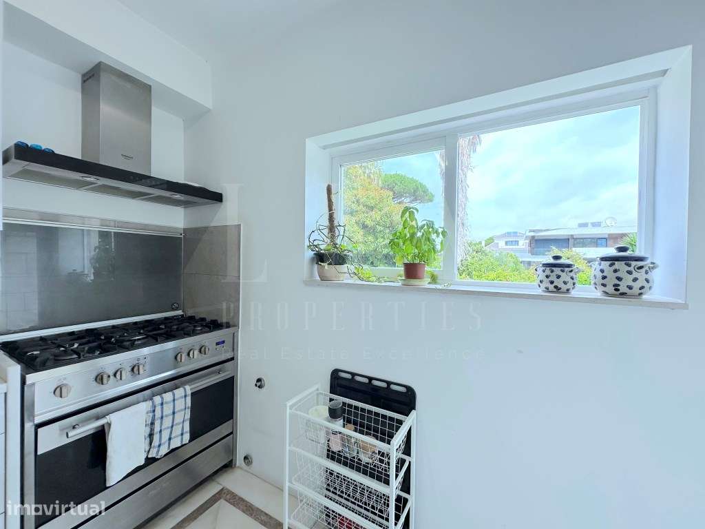 MORADIA DE CHARME EM LOCALIZAÇÃO NOBRE DE CASCAIS-25