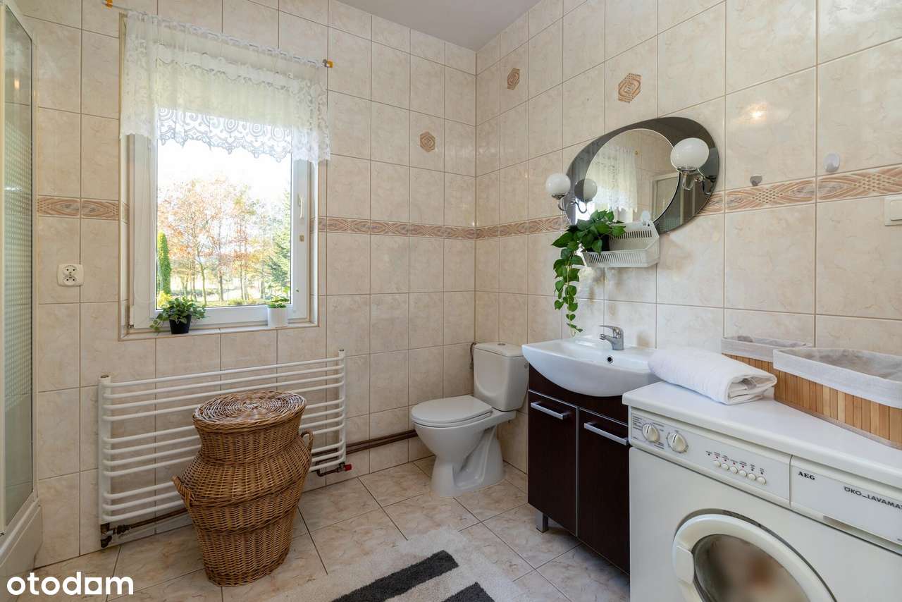 Dom z własnym stawem-10