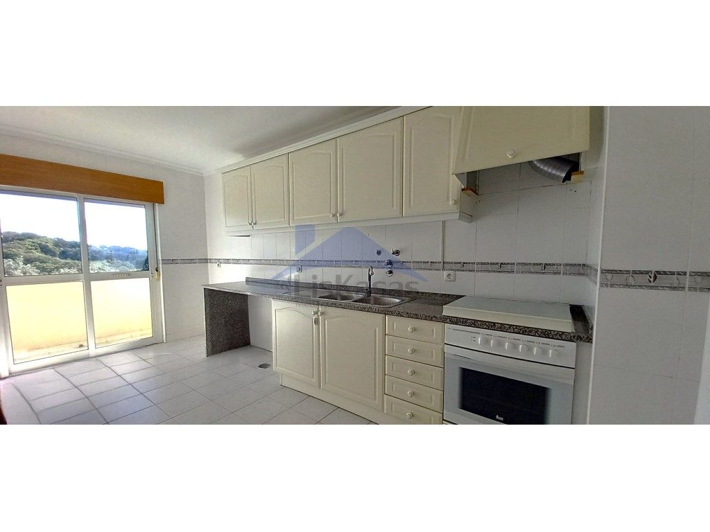 Apartamento T2 com 102 m2 em São Seba...