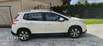 Peugeot 2008 1.2 VTi Allure - 4