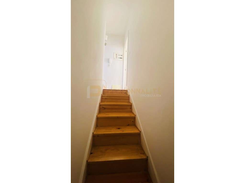 Apartamento T1 mobilado incluí água - CENTRO - Grande imagem: 3/18