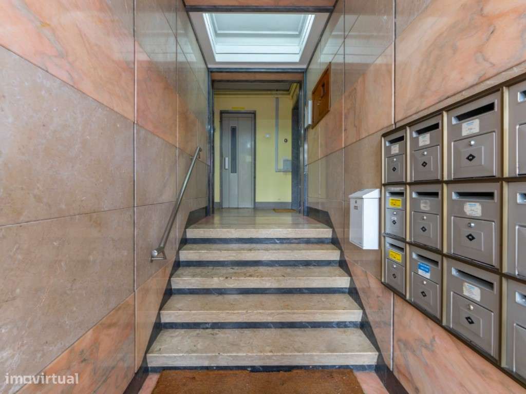 T2 com elevador na Graça-10