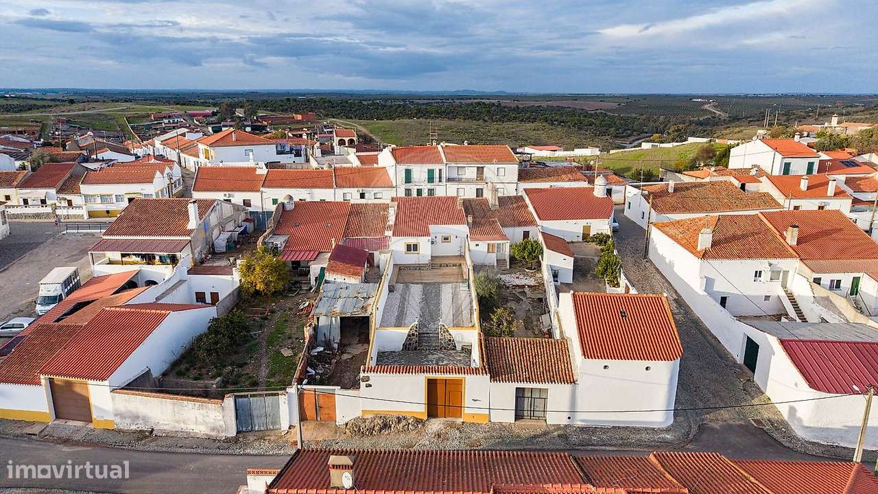 Moradia T4 para venda-26