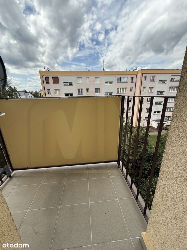 Przestronne mieszkanie w centrum Leszna-13