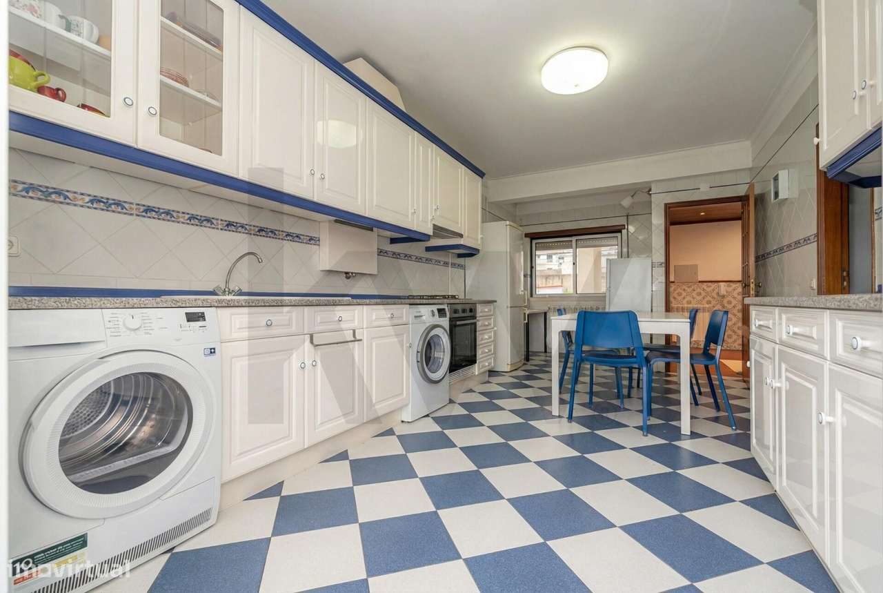 Apartamento T8 Duplex em São Martinho do Bispo, Coimbra - Grande imagem: 2/26