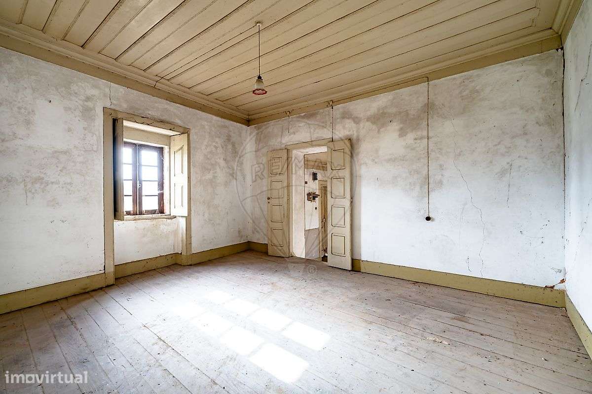 Moradia T4 para venda-6