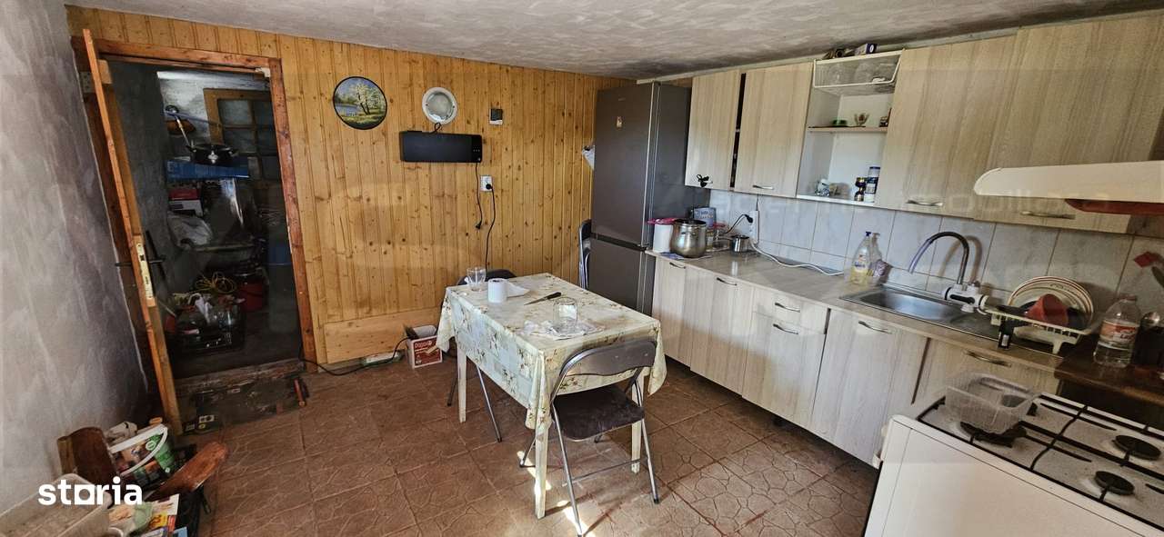 Casă de vânzare - M.Cașin-5
