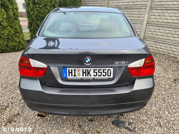 BMW Seria 3 318i - 10