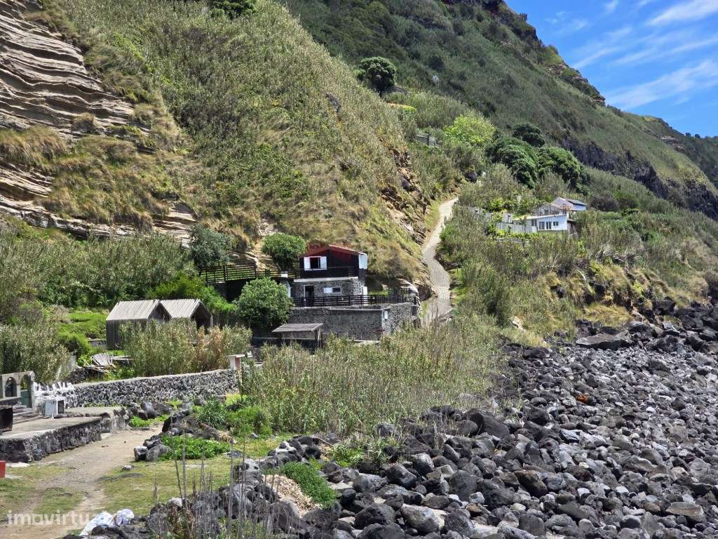 Moradia Isolada T2 -Rocha da Relva-42