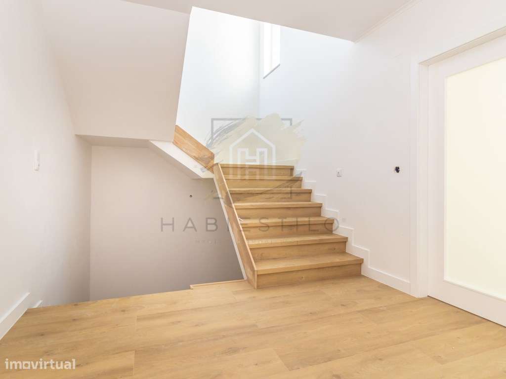 Moradias novas situadas na zona histórica de Azeitão-22