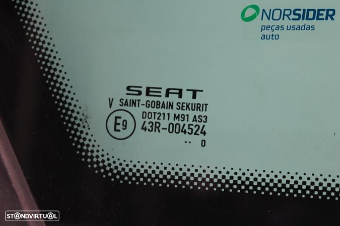 Vidro fixo painel lateral 1 esq Seat Ibiza ST|08-12 - 2
