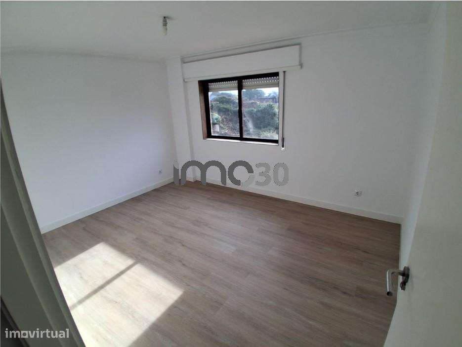 Apartamento T2 em renovação Rio Tinto-5