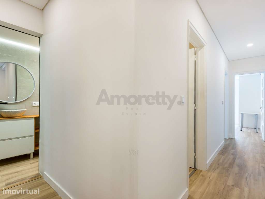 T4 Remodelado com Terraço em Pleno Coração de Arroios-21