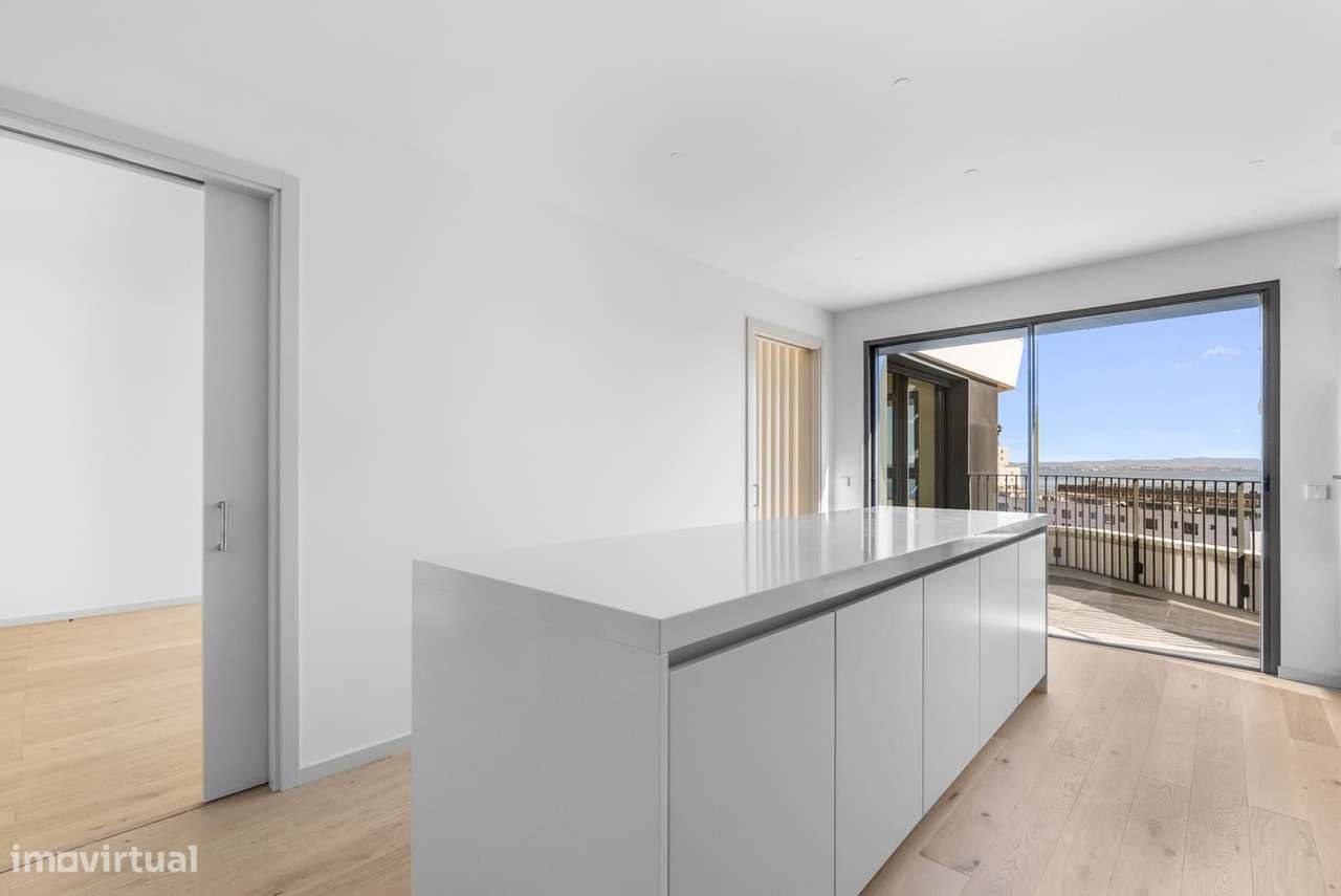 Apartamento T4 com piscina, Parque das Nações, Lisboa-7