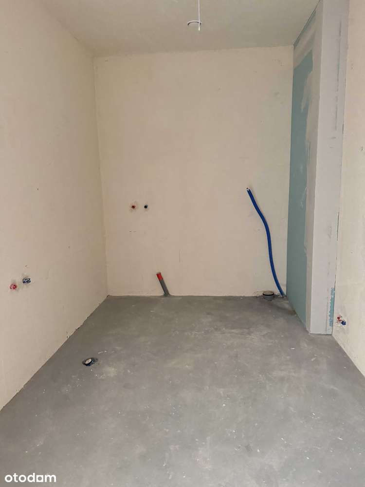 W CENIE MIEJSCE POSTOJOWE ZEWNĘTRZE PLUS PODDASZE 50 MKW !-8