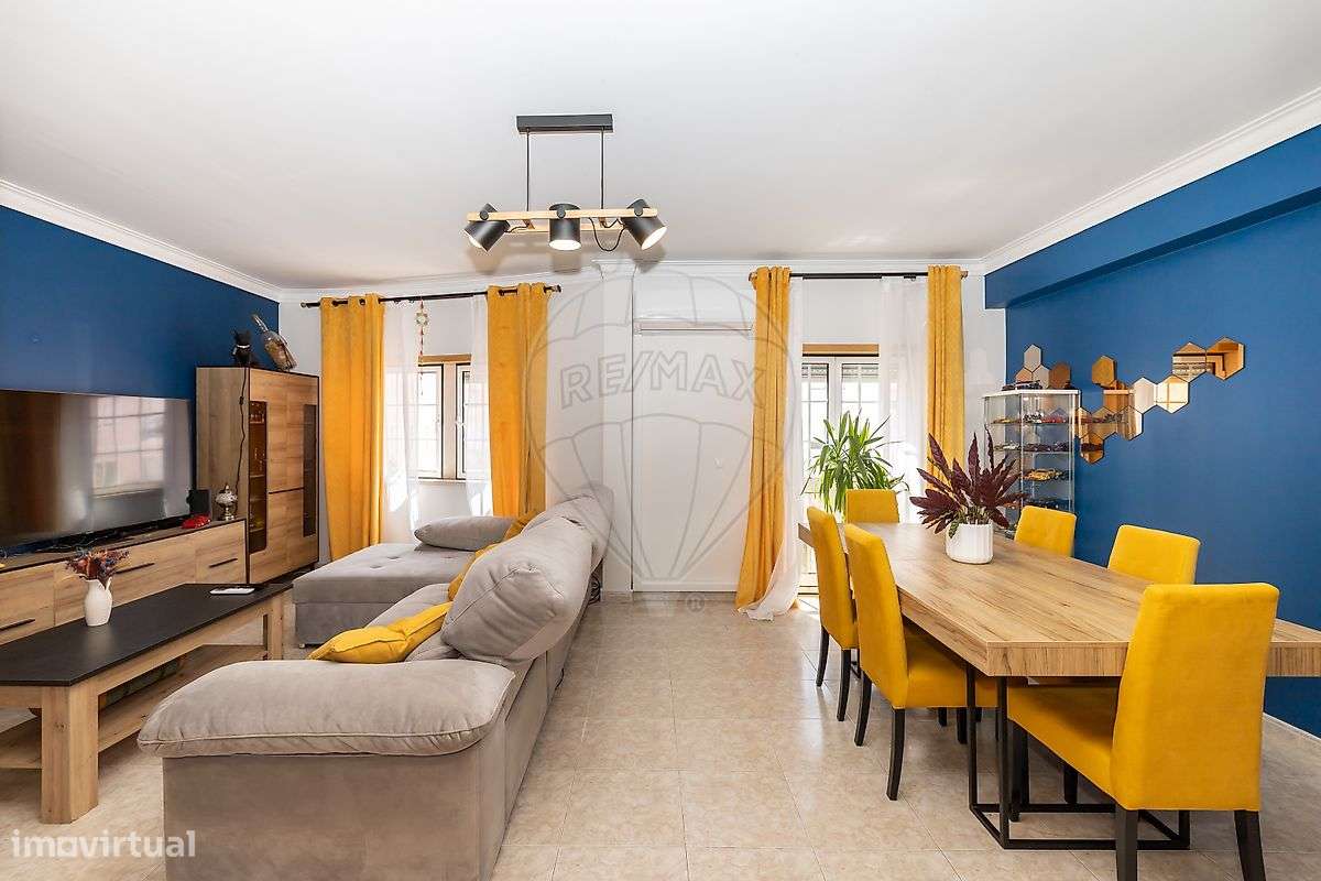 Apartamento T3 no Centro do Montijo-9