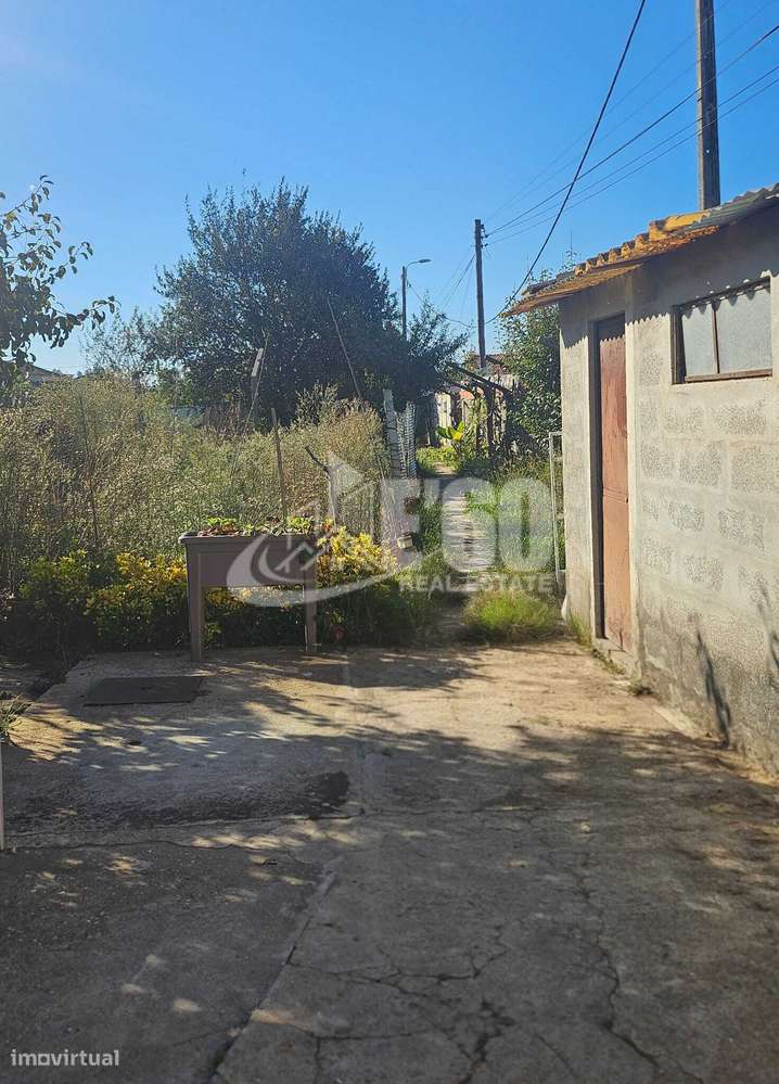MORADIA TÉRREA COM 4 FRENTES E TERRENO DE 2.375M2 PARAMOS-20
