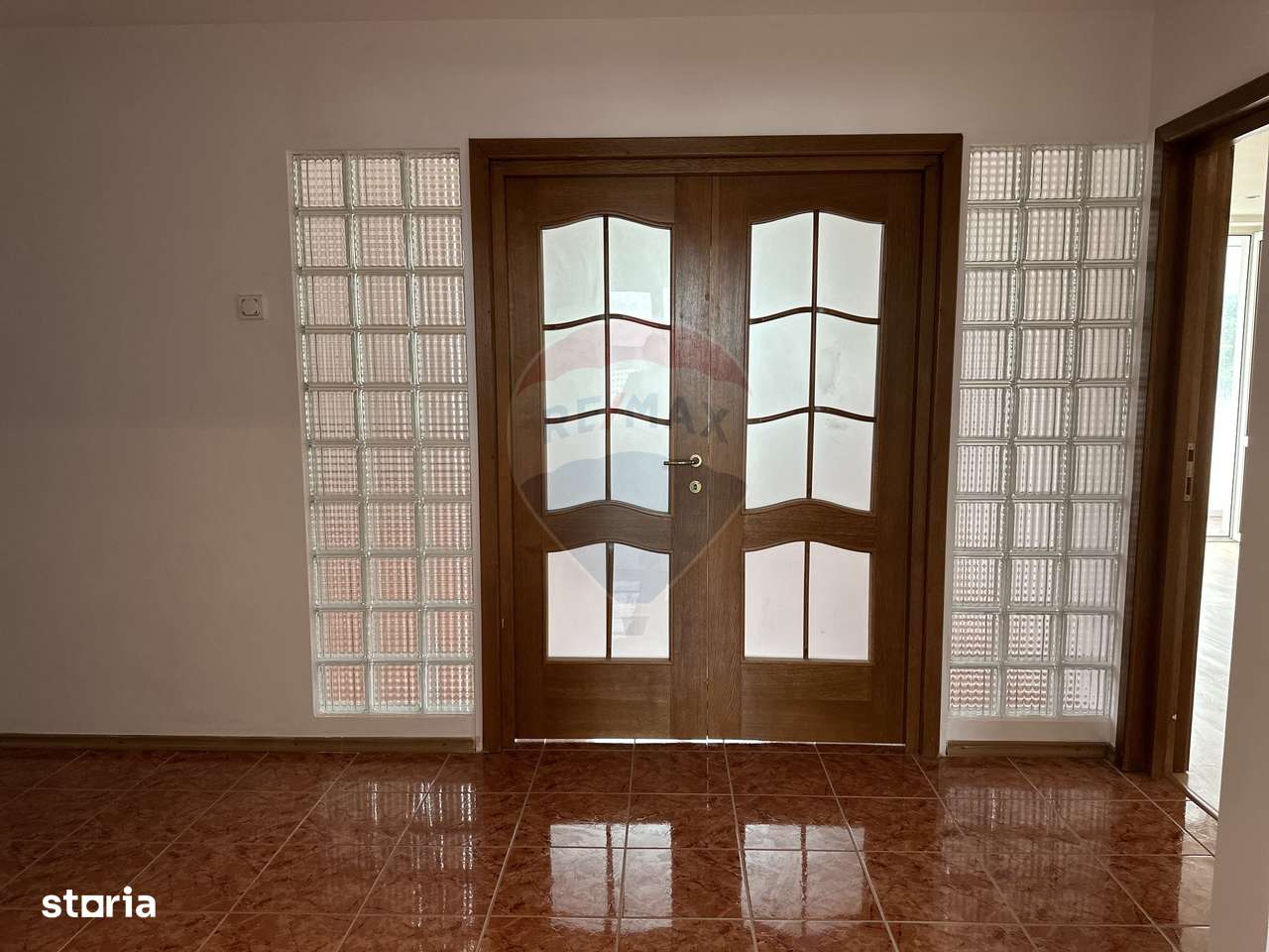 Apartament cu 4 camere de vânzare în zona Calea Romanului - Imagine principală: 4/11