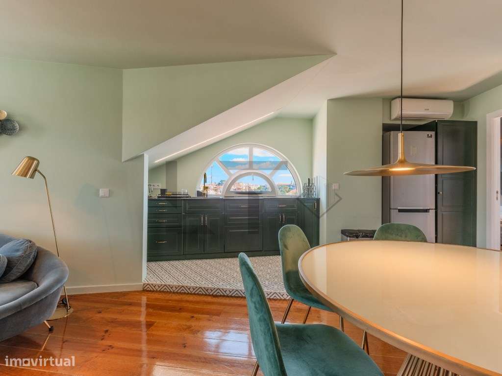 Fantástico Apartamento T2 Remodelado e Mobilado com Vistas Panorâmi... - Grande imagem: 3/19