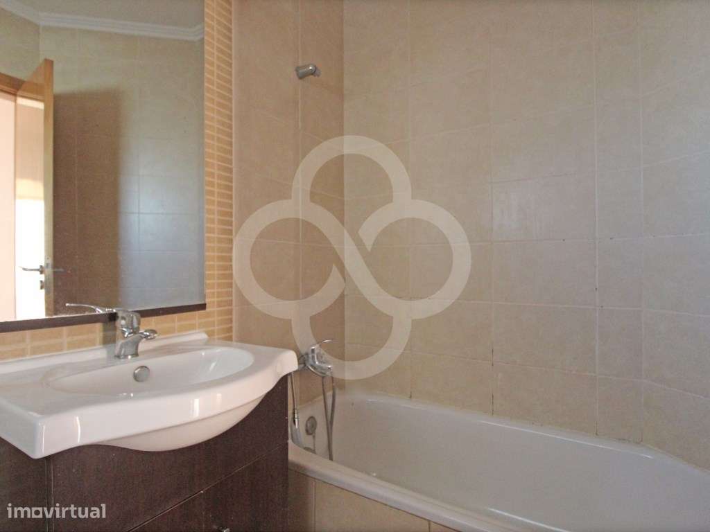 Quarto só para raparigas para arrendar com despesas incluídas Av. A... - Grande imagem: 4/8