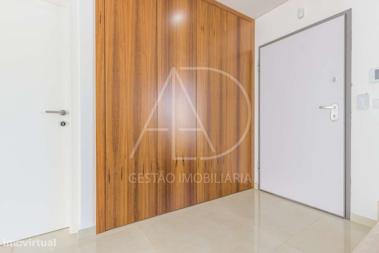 Moradia Isolada T4 em Fase Final de Costrução - Grande imagem: 5/25