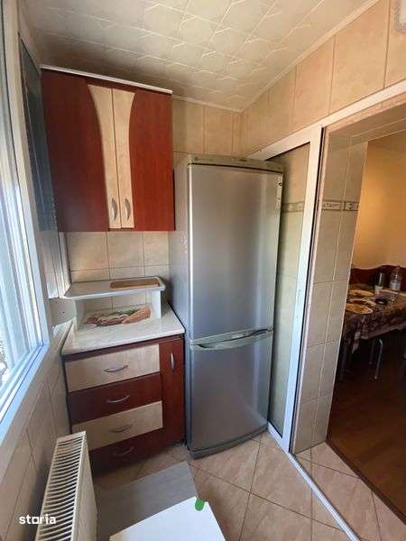 Inchiriez apartament cu 2 camere zona Stefan cel Mare - Imagine principală: 5/8