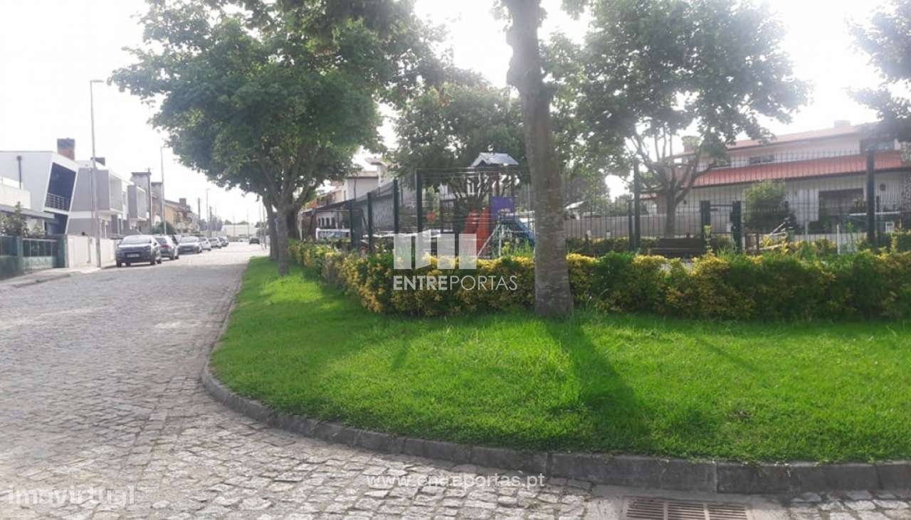 Venda de terreno com viabilidade de construção, Modivas, Vila do Con - Grande imagem: 4/13