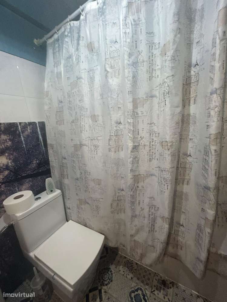 Apartamento T3 com varanda e garagem em Cacém-14