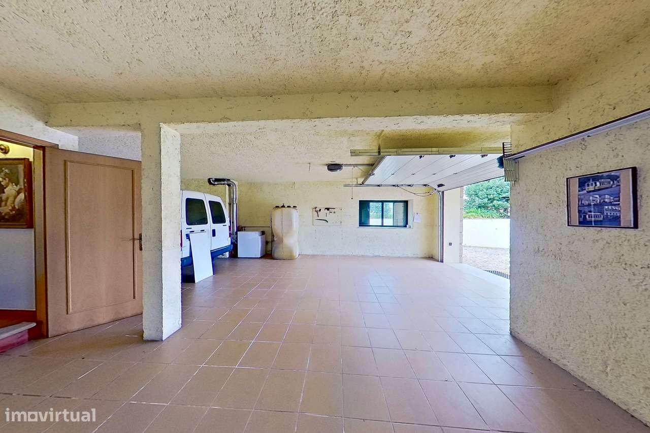 Moradia T4 Independente + T0 em Lago, Amares - Oportunidade Única!-48