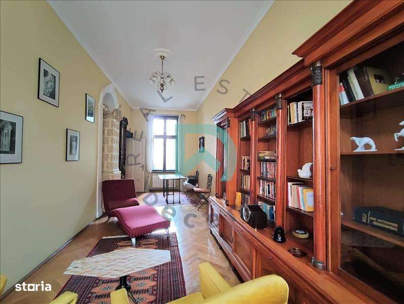 Casa singur in curte, Centrul Istoric, Brasov - Imagine principală: 4/20