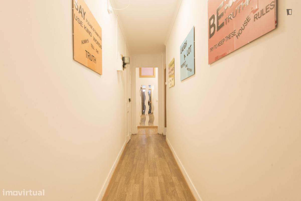 Quarto - localizado em Arroios Lisbon - Grande imagem: 2/8